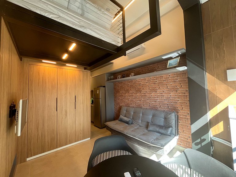 Charmoso Studio com Mezanino - Vila Mariana