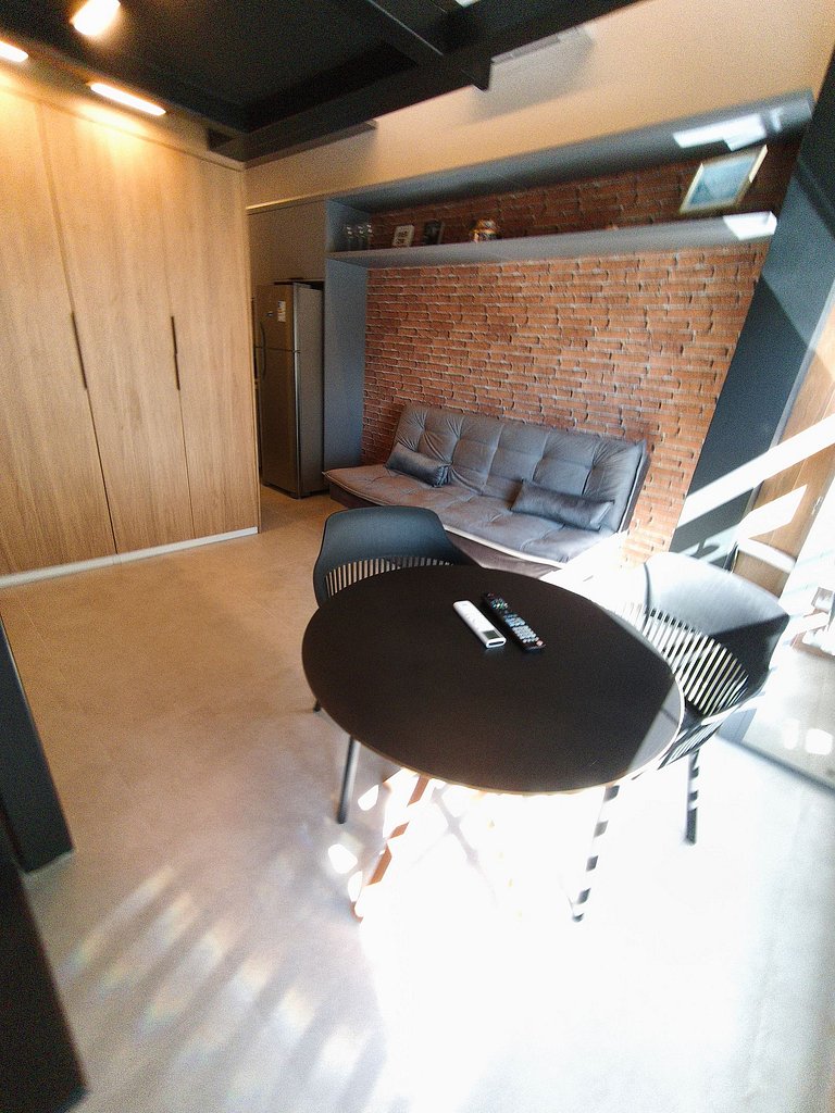 Charmoso Studio com Mezanino - Vila Mariana